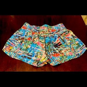 Lululemon colourful lined shorts.